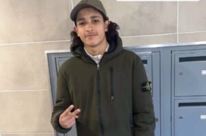 issa bensalah jette chien par la fenetre