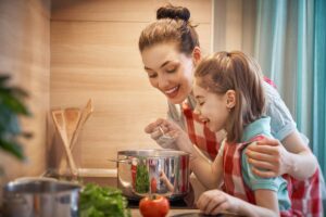 quand chaque centimetre compte reinventez votre petite cuisine