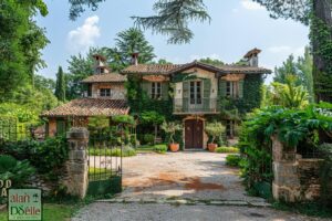Quel est le prix de la maison d’Alain Delon à Douchy ?