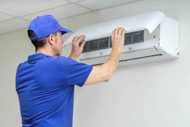 installation de système VMC renouvellement de l'air contre l'humidité