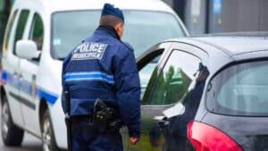135€ d’amende pour un objet pourtant autorisé cet équipement dans la voiture peut coûter très cher