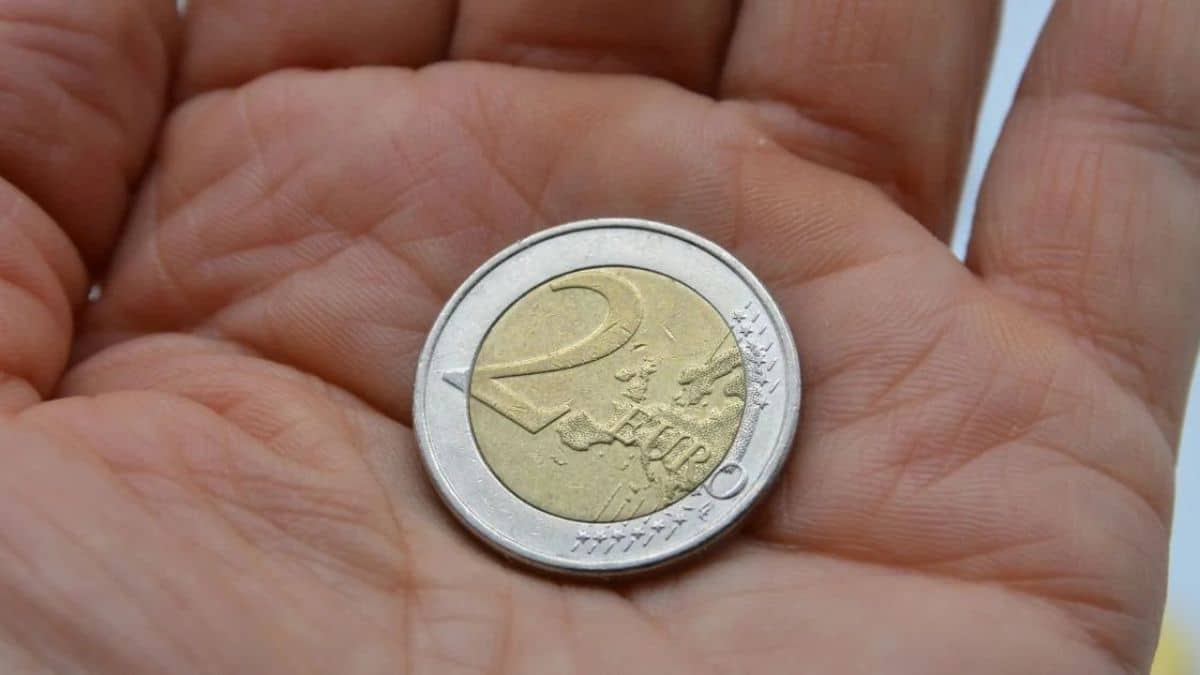 les élèves français ont tous cette pièce de 2€ qui se revend aujourd'hui à prix d'or sur internet