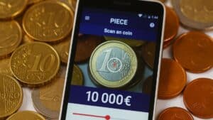 « ma pièce de 2€ valait 10.000€ » voici l'appli qui révèle la vraie valeur des pièces de votre porte monnaie