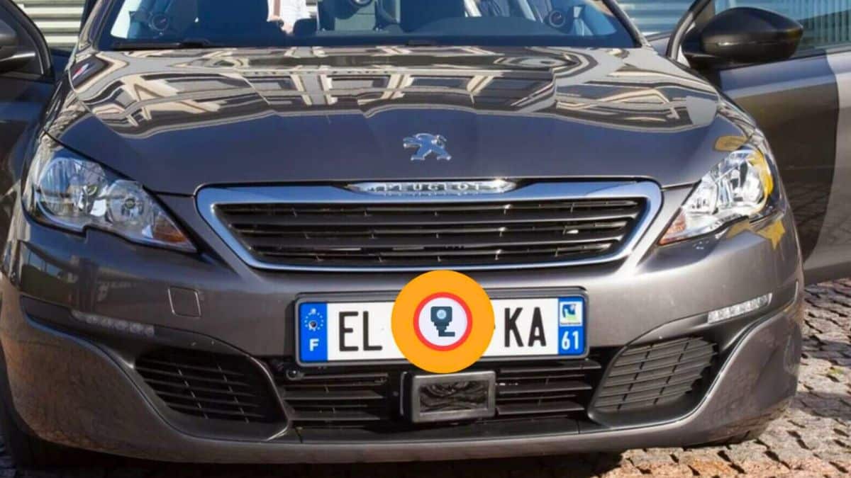 voici le signe qui annonce une voiture radar banalisée en train de vous suivre pour verbaliser