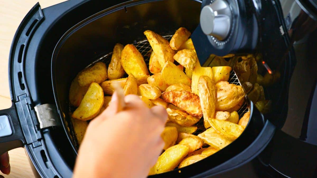 adieu l'airfryer ce nouvel appareil marque le futur de la cuisine en 2025, tout le monde se l'arrache