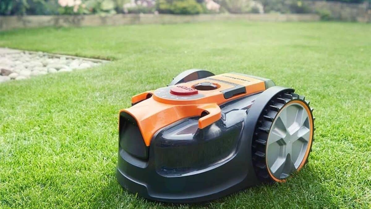amateurs de belles pelouses ce robot tondeuse dreame vient de débarquer à prix attractif chez electro dépôt