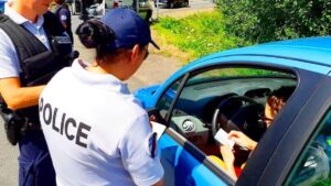 annulation definitive du permis de conduire et 1500e damende pour les conducteurs qui ont cet objet en voiture