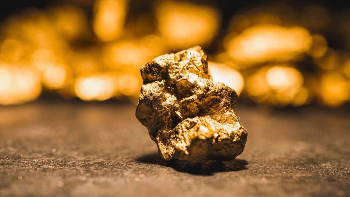cet appareil electronique que nous jetons tous contient 450 milligrammes dor 22 carats