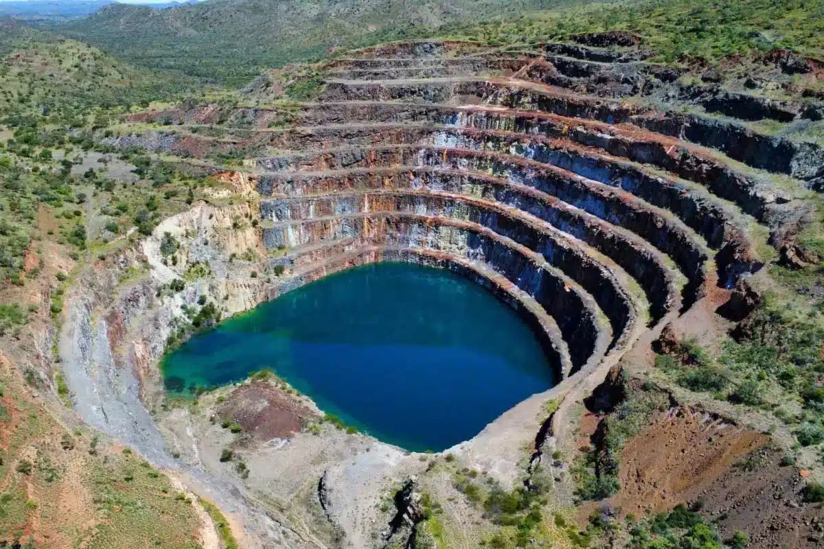 societe gisement uranium chine nucleaire 003.jpg