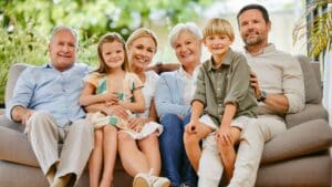 cette grande famille est la plus riche de france leur fortune s'élève à 52 milliards d'euros