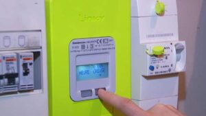les heures creuses changent en 2025 voici la nouvelle heure ideale pour lancer une machine et faire des economies