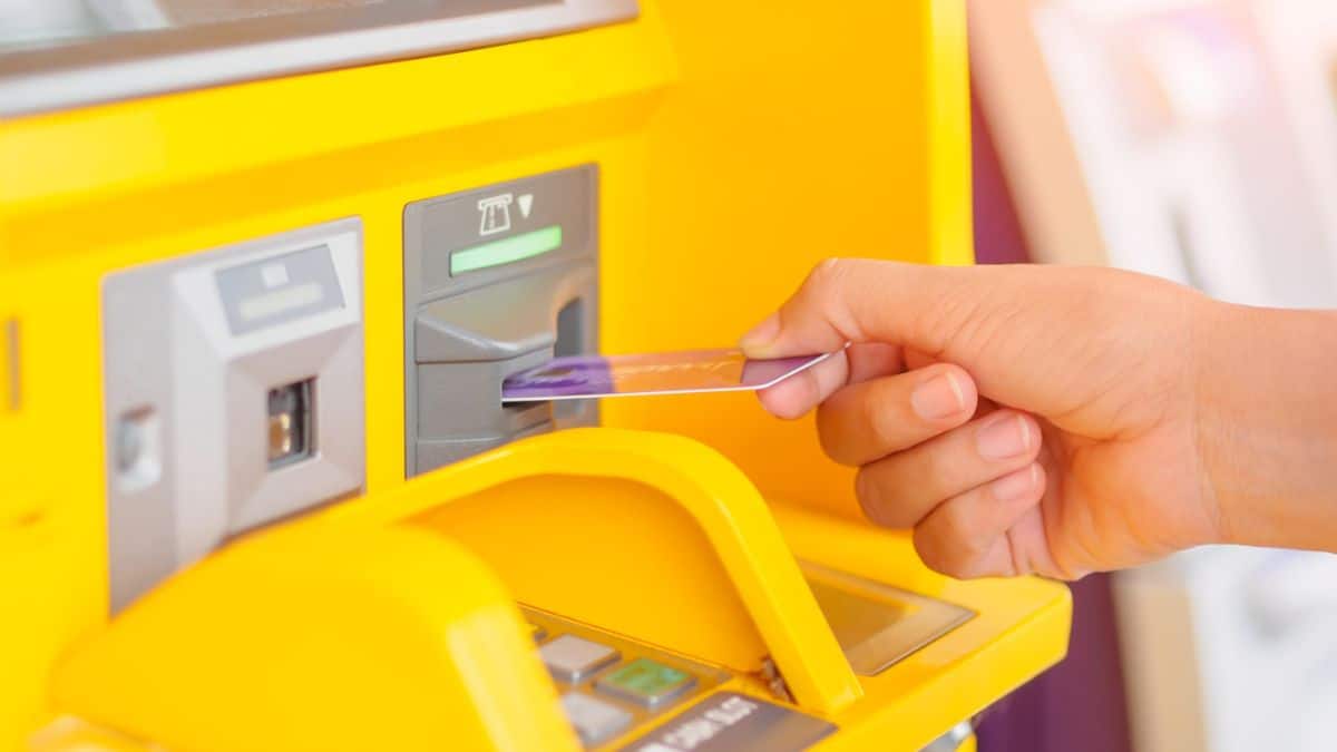 distributeur billet euros (1)