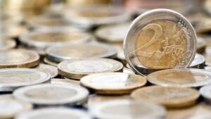 les 20 pieces de 2 euros qui valent de lor certaines se vendent jusqua 5 000 e
